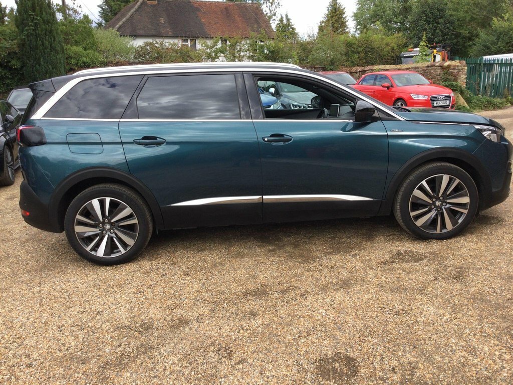Peugeot 5008 1.5L Gt Line Premium Green #3