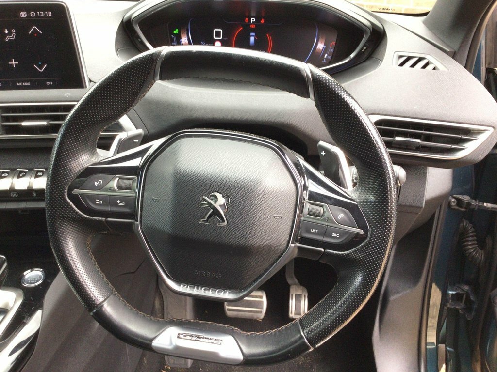 Peugeot 5008 1.2 Puretech Active Green #17
