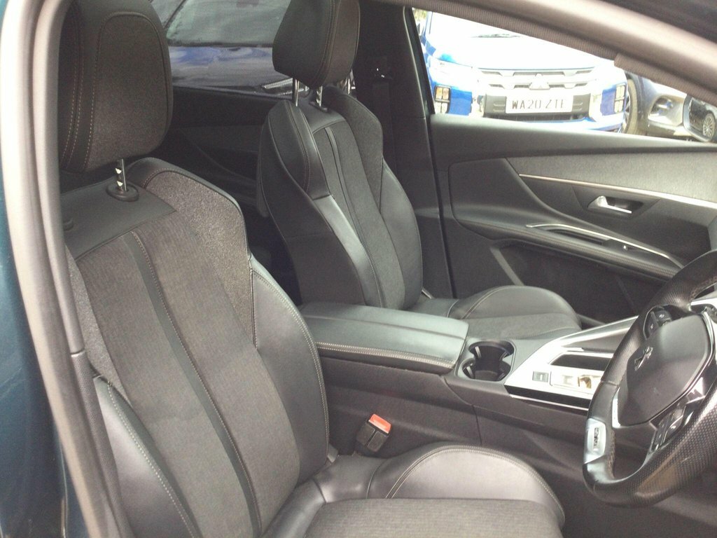 Peugeot 5008 1.2 Puretech Active Green #16