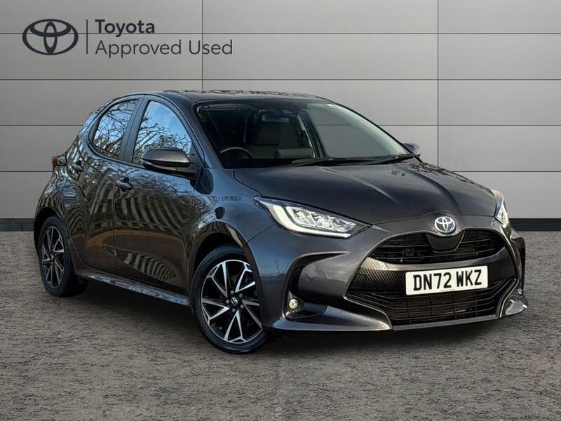 Toyota Yaris 1.5 Vvt-h Design Hatchback Hybrid E-cvt Grey