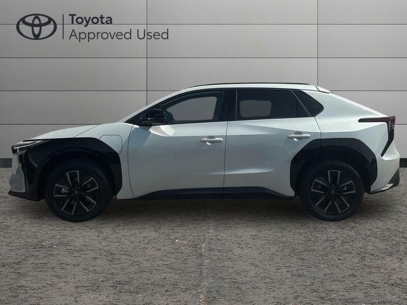 Toyota bZ4X 73.1Kwh Design Suv 224 Ps White #6