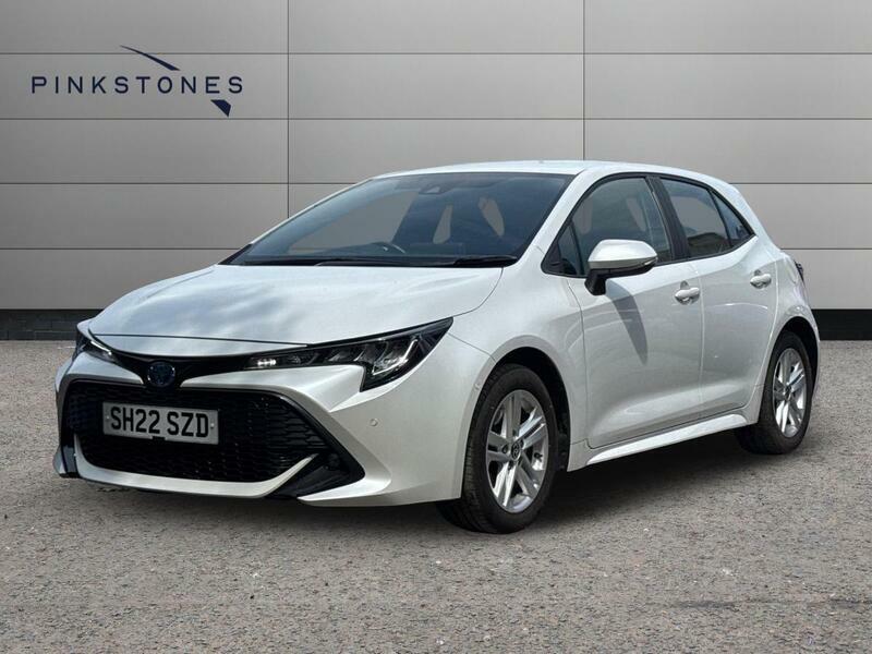 Toyota Corolla Icon White #7