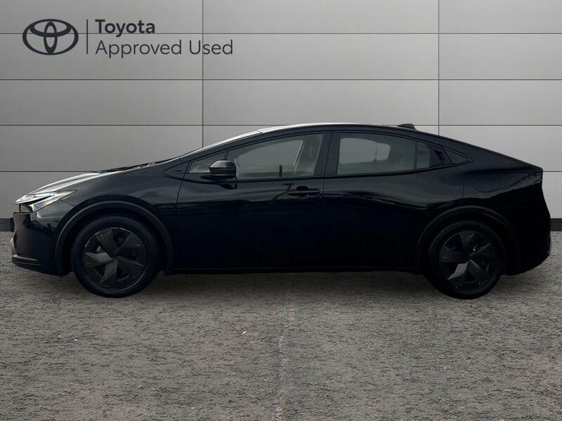 Toyota Prius 2.0 13.6Kwh Design Hatchback Plug-in Hy Black #6