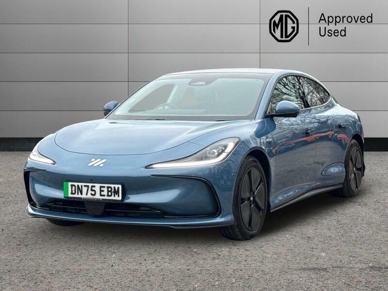 MG IM5 100Kwh Long Range Saloon 407 Ps White #7