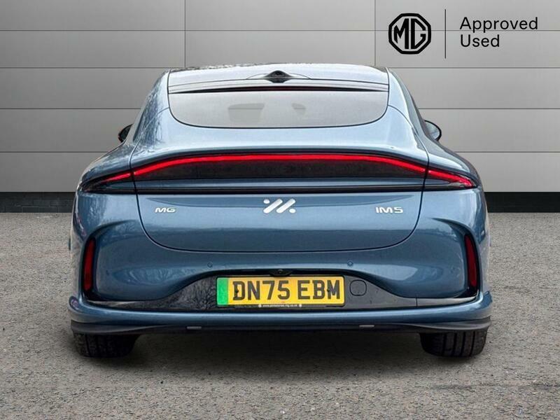 MG IM5 100Kwh Long Range Saloon Blue #4