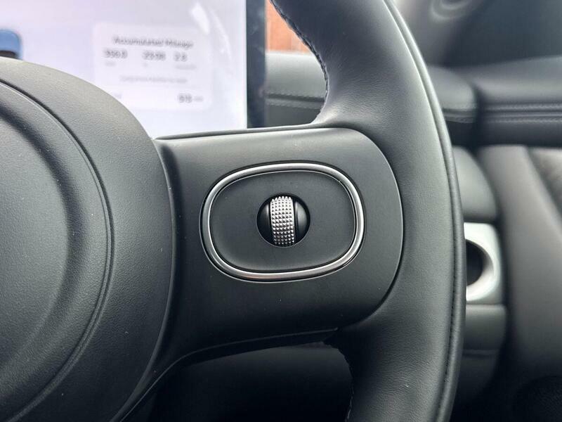 MG IM5 100Kwh Long Range Saloon 407 Ps White #35