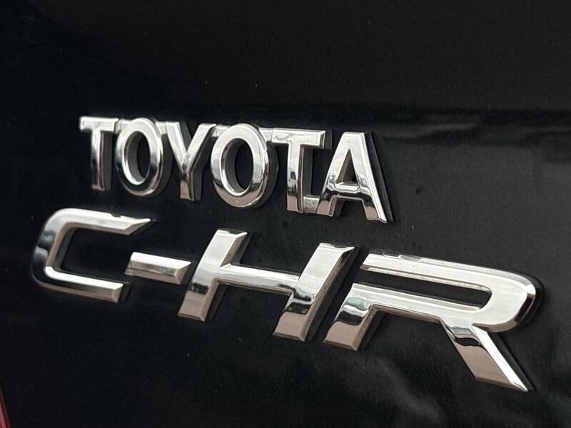 Toyota C-Hr 2.0L Dynamic 181 Bhp White #47