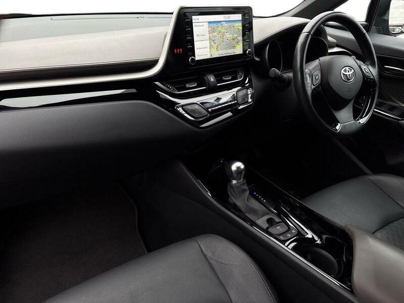 Toyota C-Hr 2.0L Dynamic 181 Bhp White #15