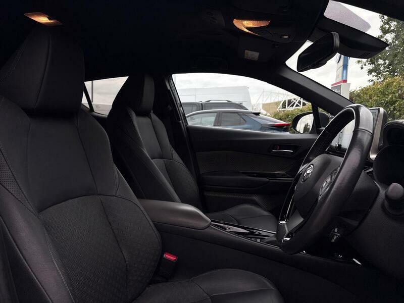 Toyota C-Hr 2.0L Dynamic 181 Bhp White #39