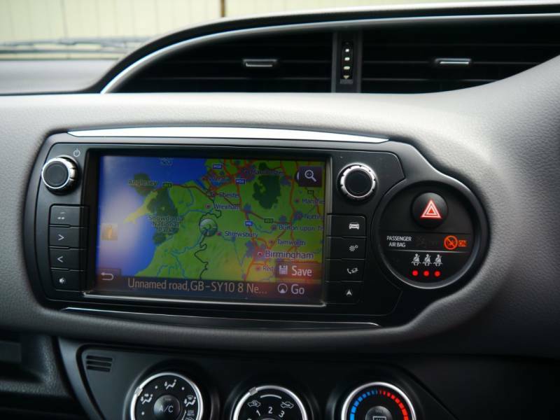 Toyota Yaris Hatchback Red #11