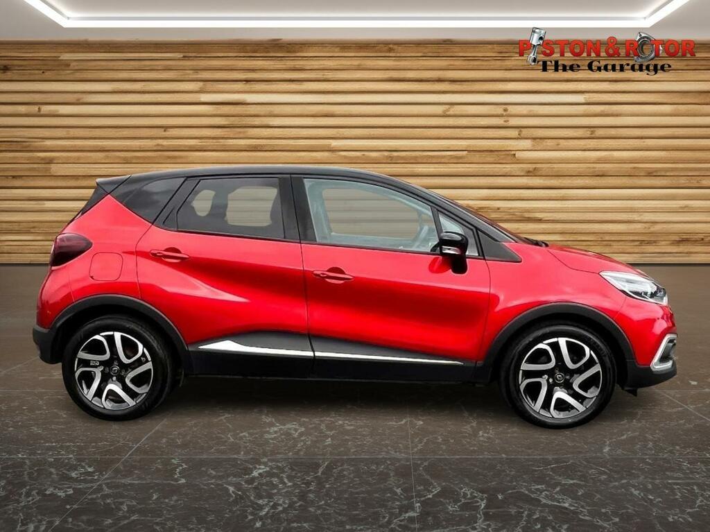 Renault Captur Iconic Red #4