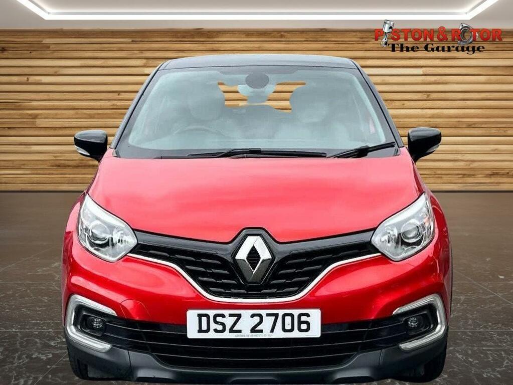 Renault Captur Iconic Red #2