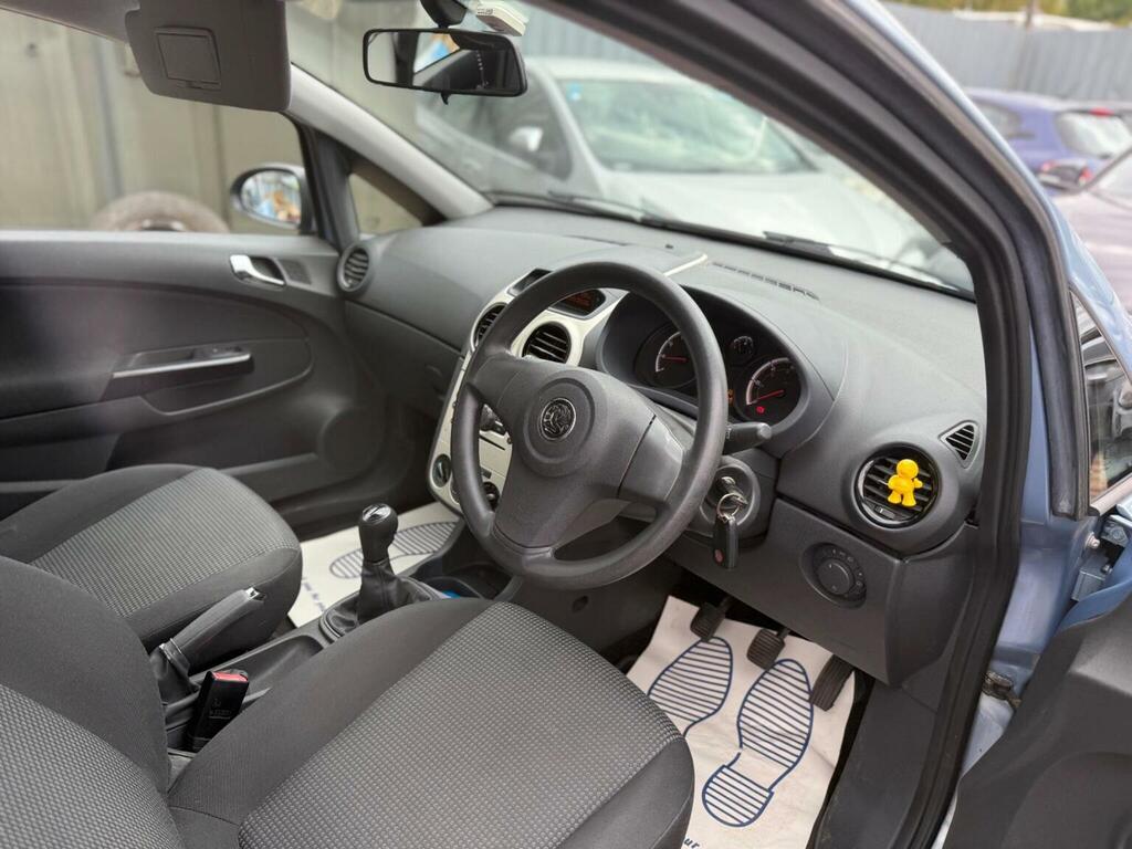 Vauxhall Corsa 1.4I 16V Sxi Black #11