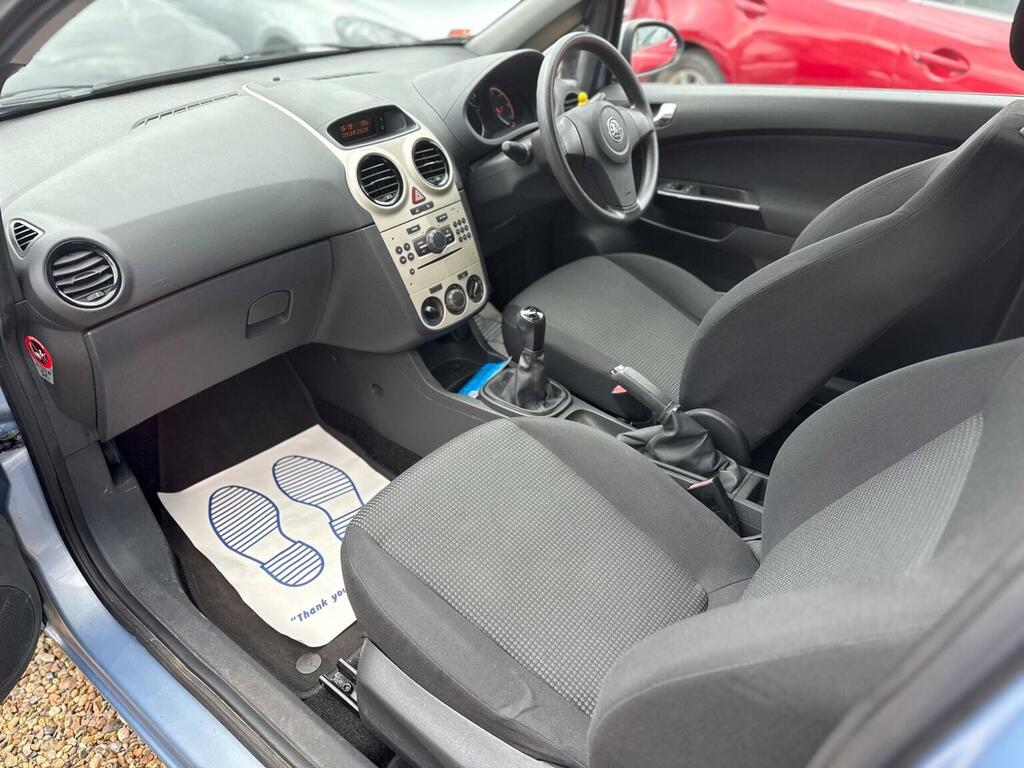 Vauxhall Corsa 1.4I 16V Sxi Black #37