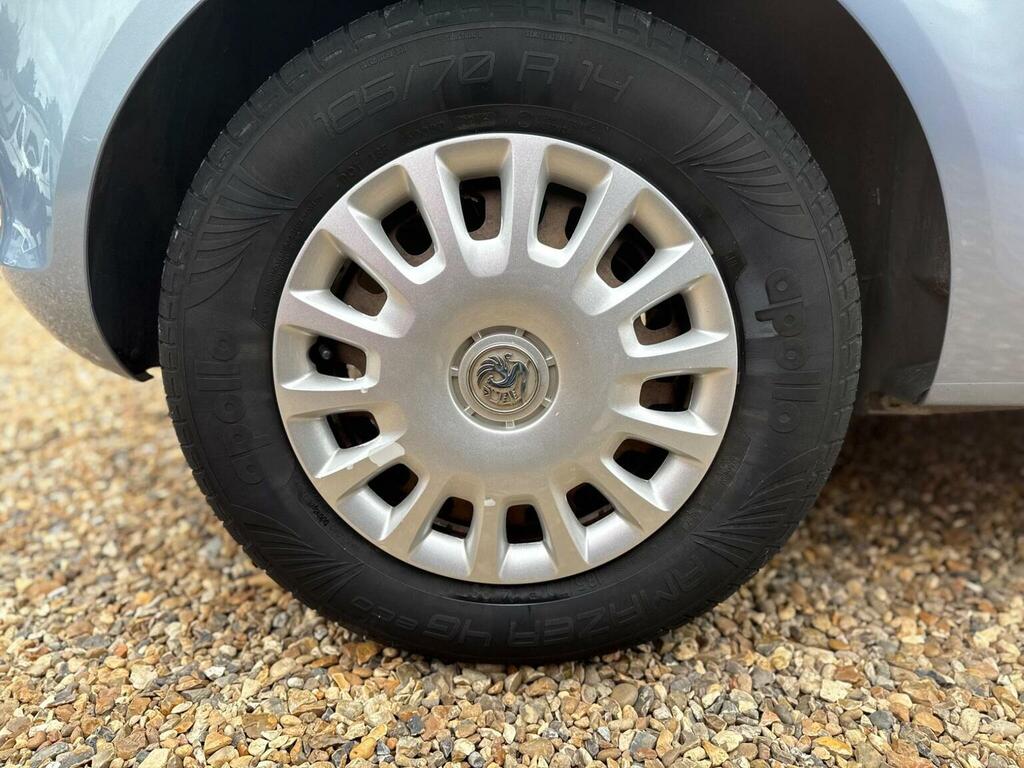Vauxhall Corsa 1.4I 16V Sxi Black #26