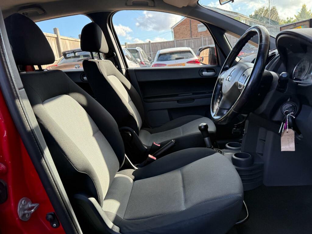 Mitsubishi Colt 1.3 Cz2 Euro 5 Red #31