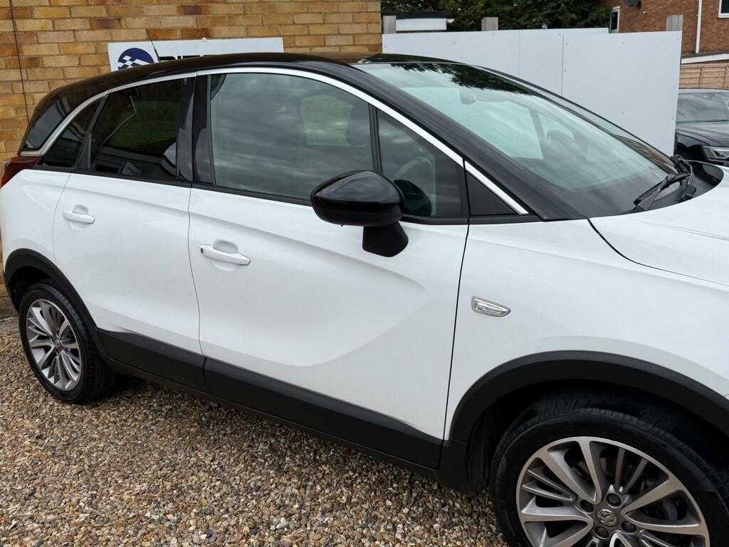 Vauxhall Crossland X Sport White #6