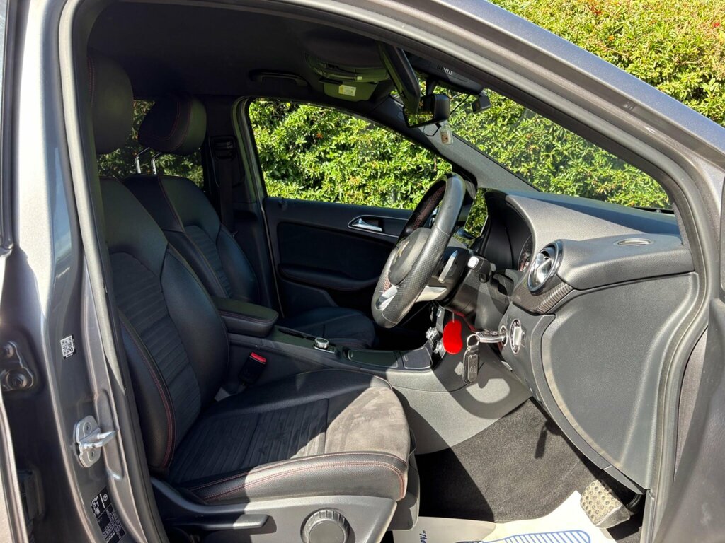 Mercedes-Benz B Class 2.1L B 200 D Blue #11