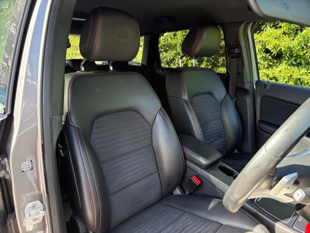 Mercedes-Benz B Class 2.1L B 200 D Blue #10