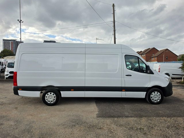 Mercedes-Benz Sprinter 2.0 315 Cdi Progressive Lwb Rwd L3 H2 150 Bhp Eur White