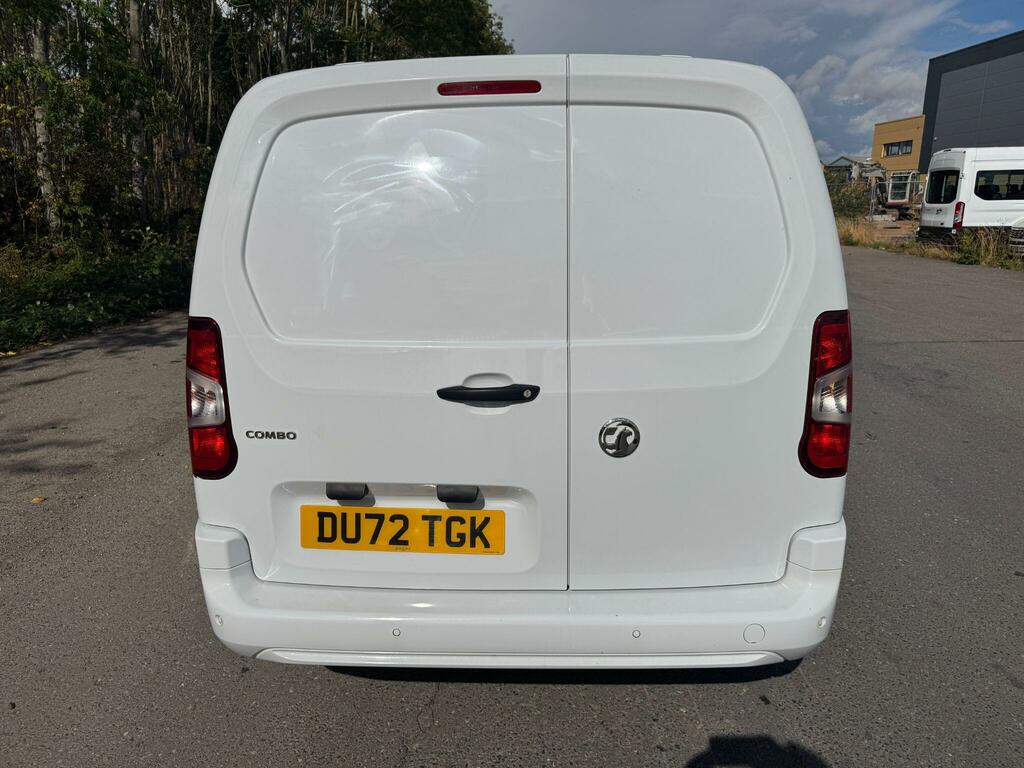 Vauxhall Combo 1.5 Turbo D 2300 Sportive L2 H1 Euro 6 6Dr White #4