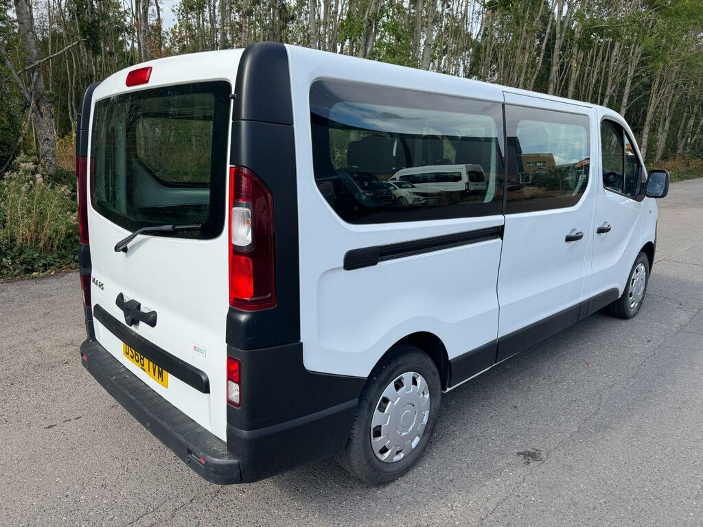 Vauxhall Vivaro 1.6 Cdti 2900 L2 H1 Euro 6 Ss 9 Seat White #3