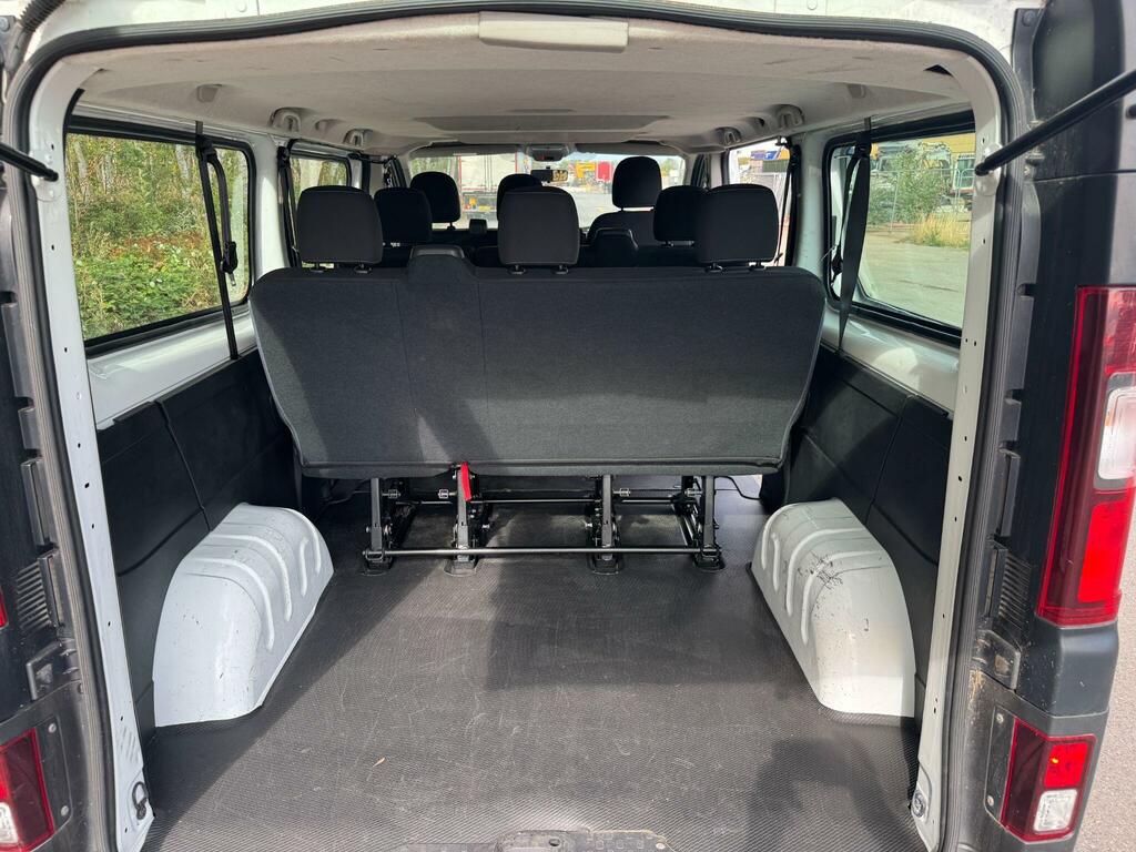 Vauxhall Vivaro 1.6 Cdti 2900 Biturbo Ecotec Panel Van Silver #17