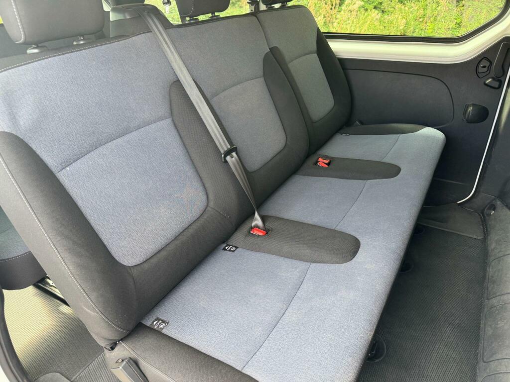 Vauxhall Vivaro 1.6 Cdti 2900 Biturbo Ecotec Panel Van Silver #15