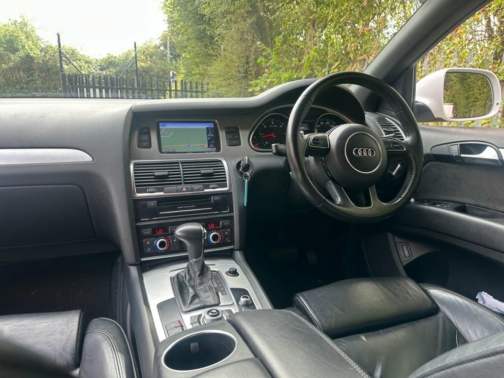 Audi Q7 3L S Line Plus White #2