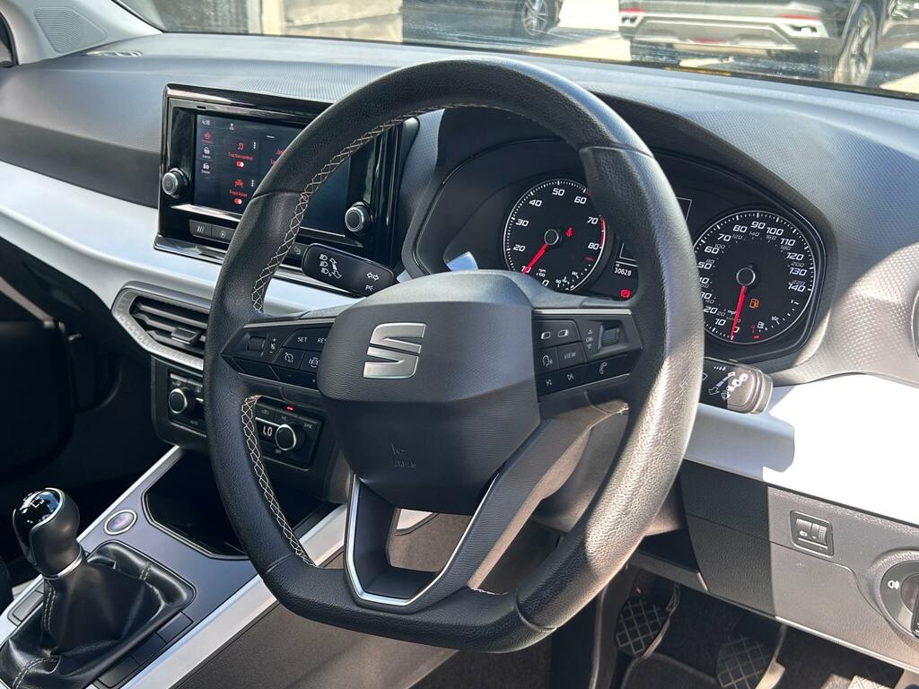 Seat Arona 1.0 Tsi 110 Se Technology Black #15