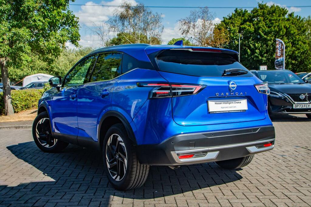 Nissan Qashqai 1.3 Dig-t Mhev N-connecta Suv Hybrid Xt Blue #3