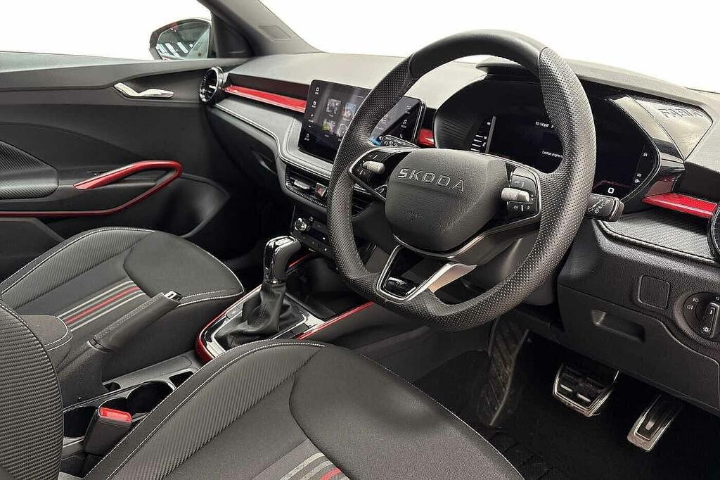 Skoda Fabia 1.5 Tsi 150 Monte Carlo Edition Dsg Red #6