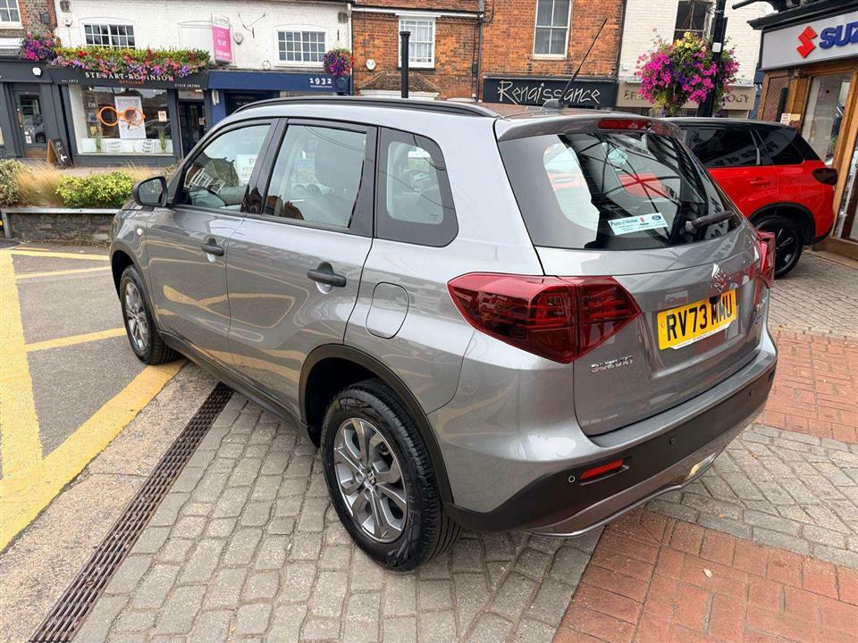 Suzuki Vitara Go 1.4I Boosterjet Hybrid Grey #6