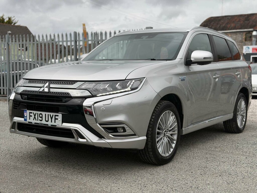 Mitsubishi Outlander 2.4 Outlander 4Hs Phev Cvt 4Wd Silver #3