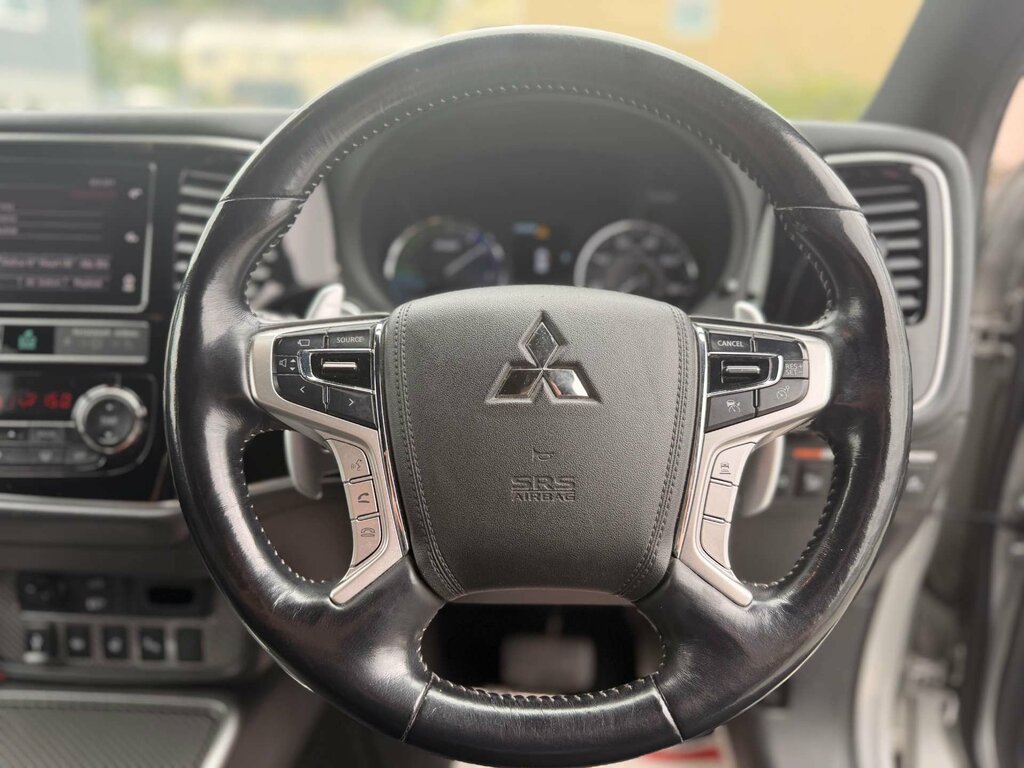 Mitsubishi Outlander 2.4 Outlander 4Hs Phev Cvt 4Wd Silver #5