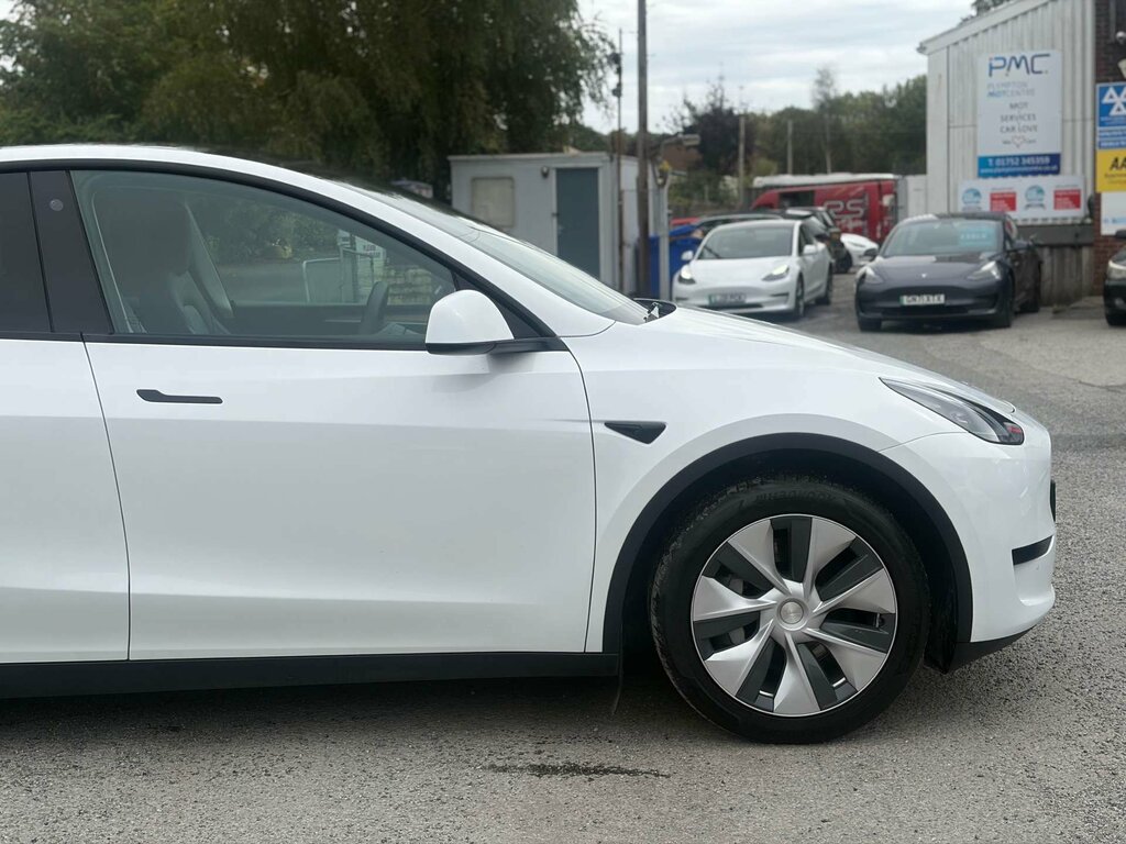Tesla Model Y Model Y Rwd White #2