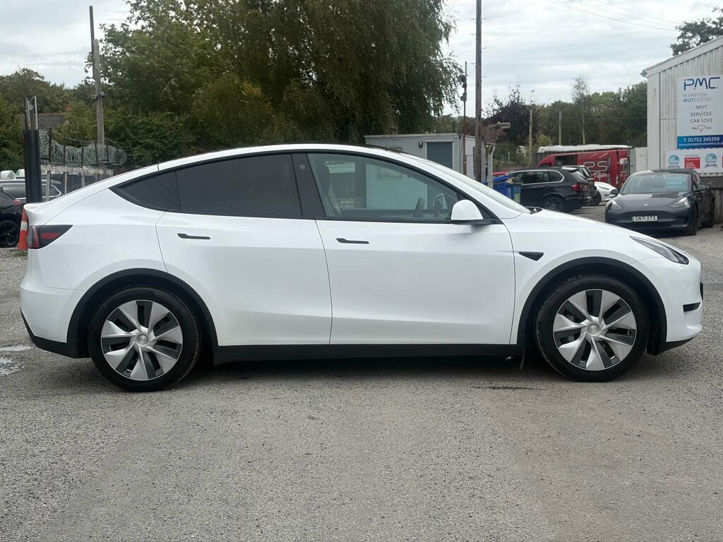 Tesla Model Y Model Y Rwd White