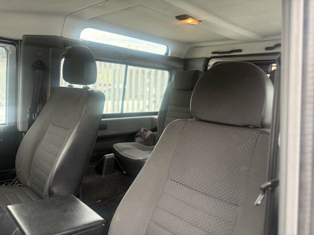 Land Rover Defender 90 90 County Tdci Black #48