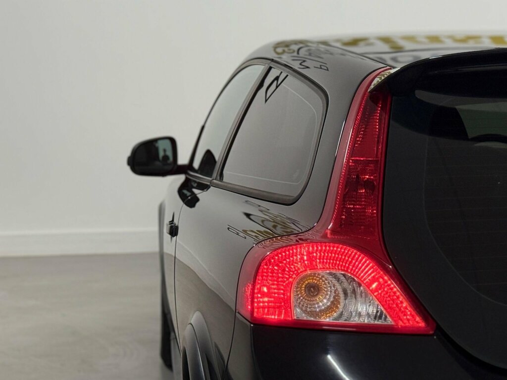 Volvo C30 C30 R-design White #41