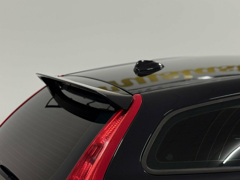 Volvo C30 C30 R-design White #31