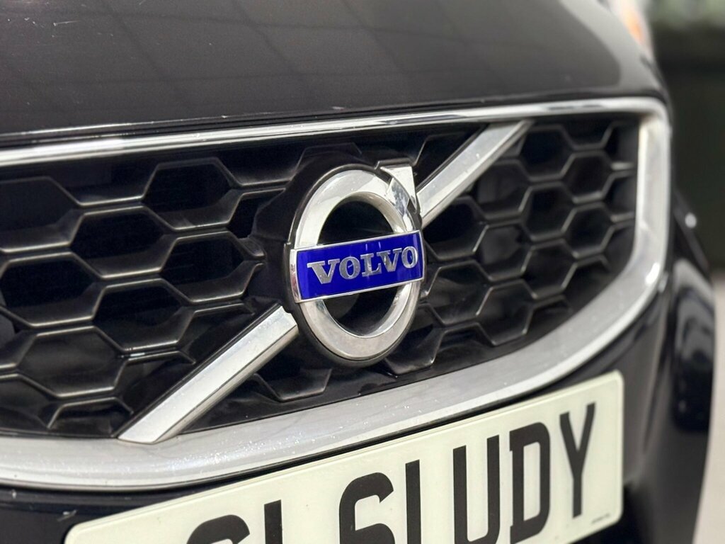 Volvo C30 C30 R-design White #35