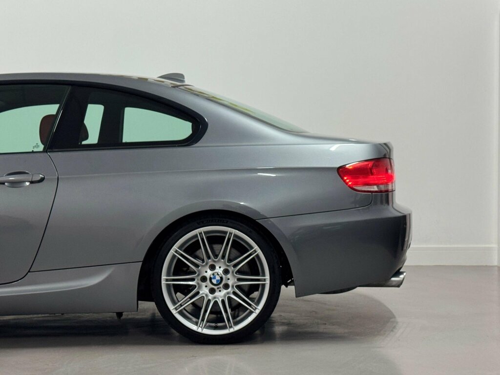 BMW 3 Series 3.0 330I M Sport Highline Steptronic Euro 5  #3