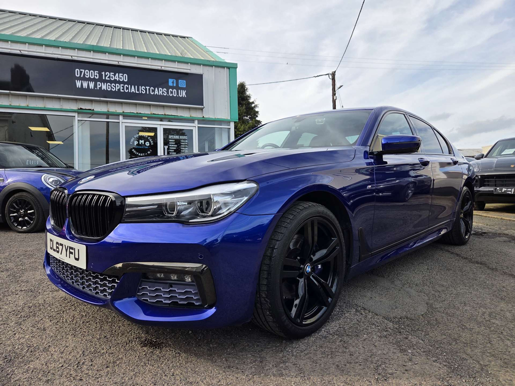 BMW 7 Series  Black #31