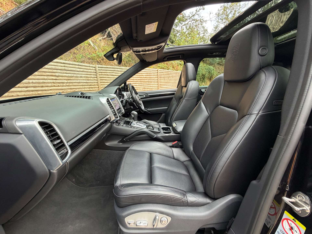 Porsche Cayenne 4.1 S Platinum Edition Tiptronic S Black #27