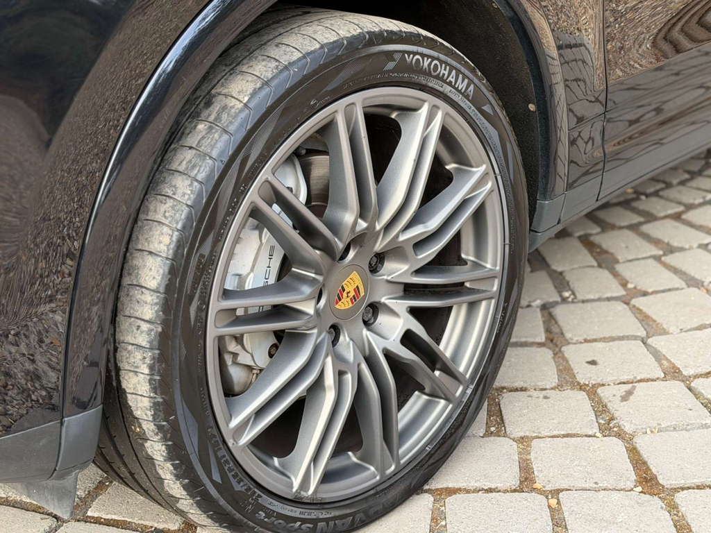 Porsche Cayenne 4.1 S Platinum Edition Tiptronic S Black #97