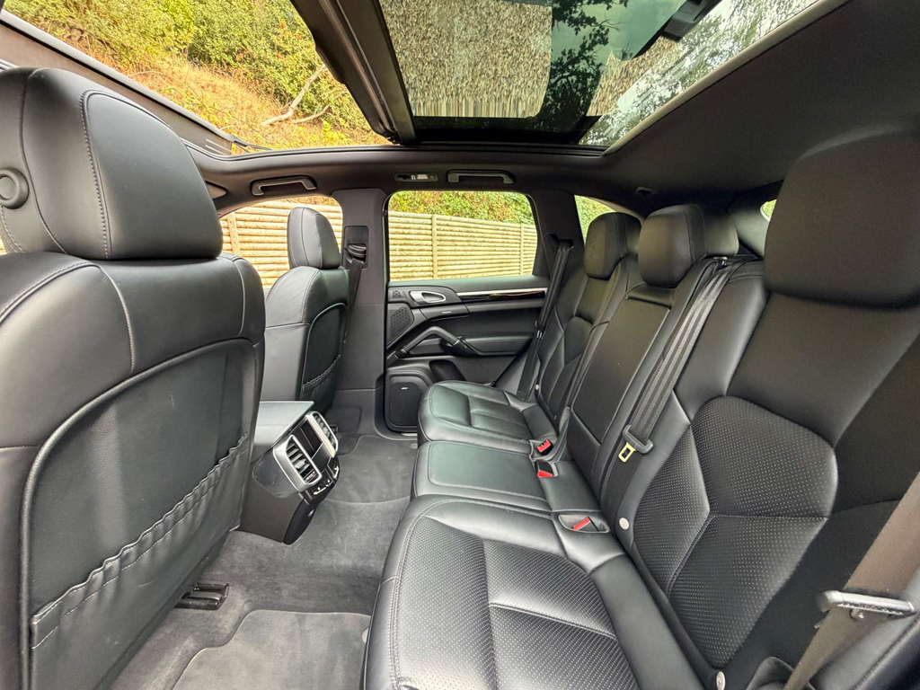 Porsche Cayenne 4.1 S Platinum Edition Tiptronic S Black #31