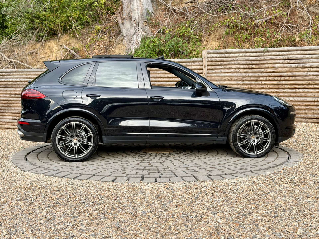 Porsche Cayenne 4.1 S Platinum Edition Tiptronic S Black #21
