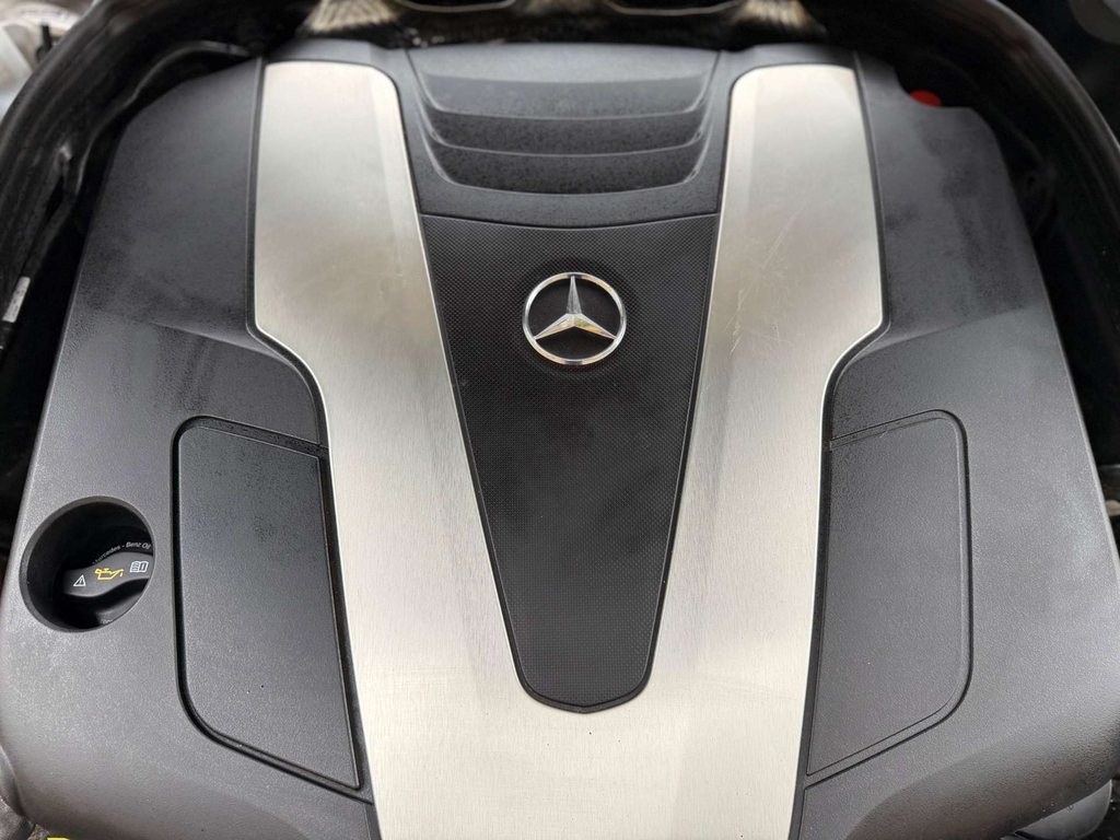 Mercedes-Benz CLS White #100