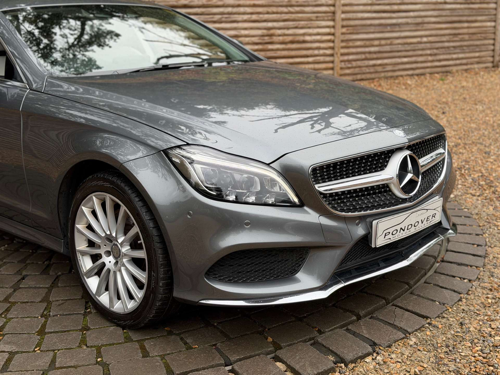 Mercedes-Benz CLS White #92