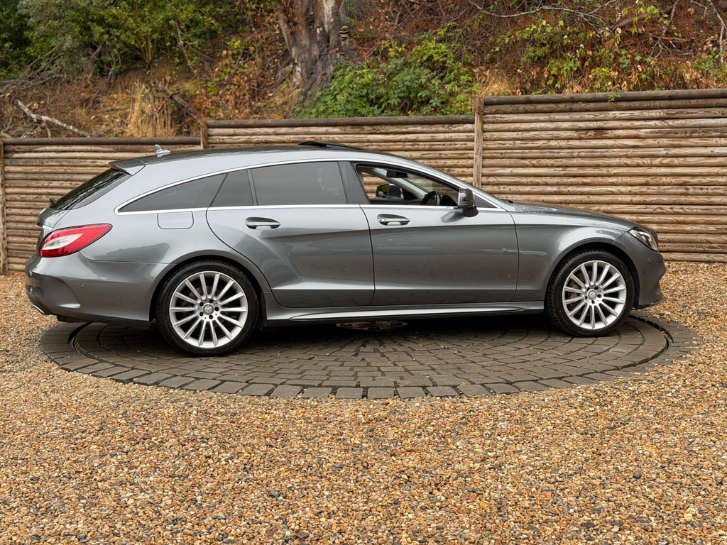 Mercedes-Benz CLS White #22